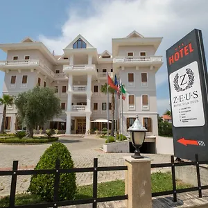 Zeus 4* Ринас